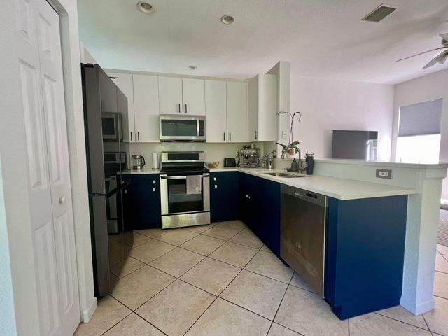 522 Live Oak Lane, Weston, FL 33327