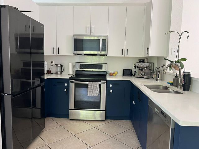 522 Live Oak Lane, Weston, FL 33327