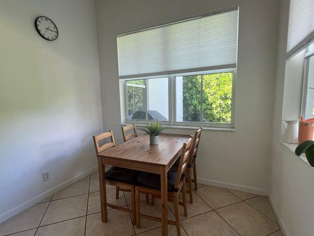 522 Live Oak Lane, Weston, FL 33327