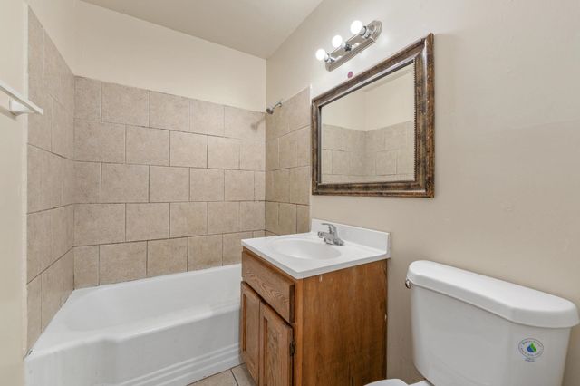 6124 E Harry St, Wichita, KS 67218