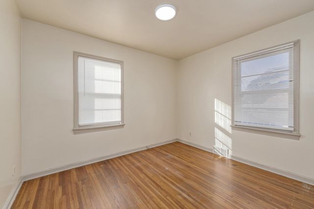 6124 E Harry St, Wichita, KS 67218