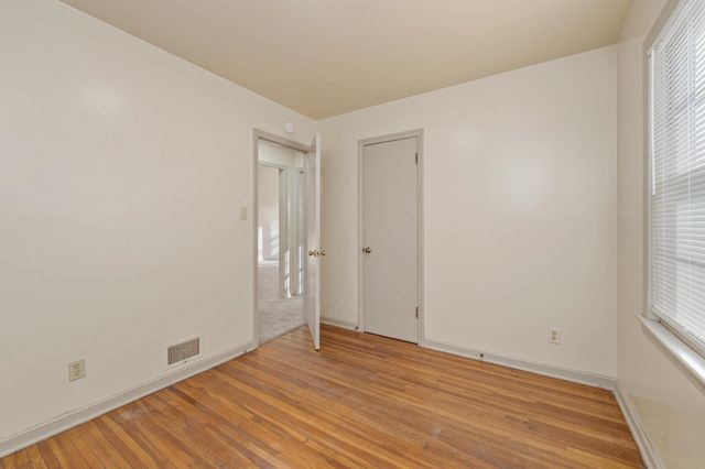 6124 E Harry St, Wichita, KS 67218