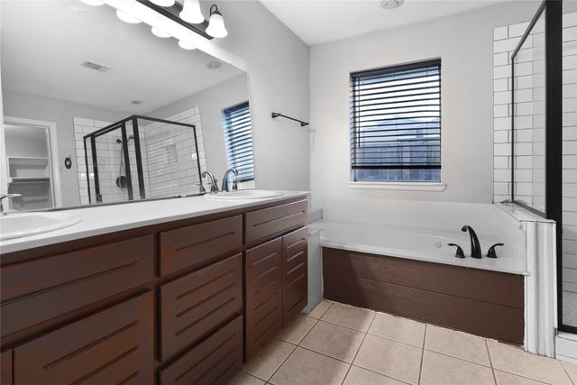 709 Elm Circle, Van Alstyne, TX 75495