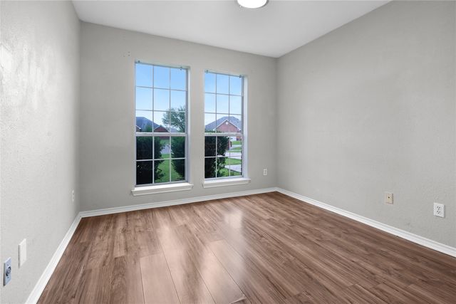 709 Elm Circle, Van Alstyne, TX 75495