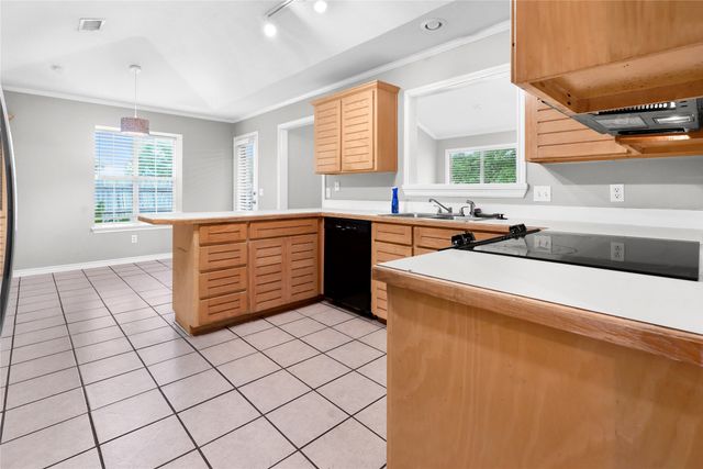 709 Elm Circle, Van Alstyne, TX 75495