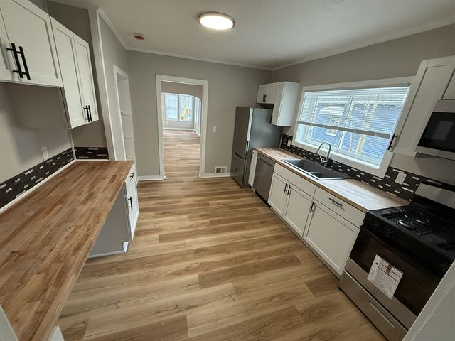 1152 Kampenga Avenue, Muskegon, MI 49442