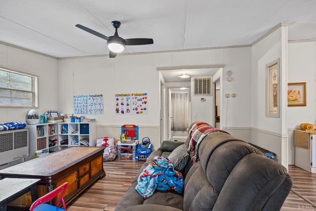 1809 Narrow Passage Road, Spout Spring, VA 24593