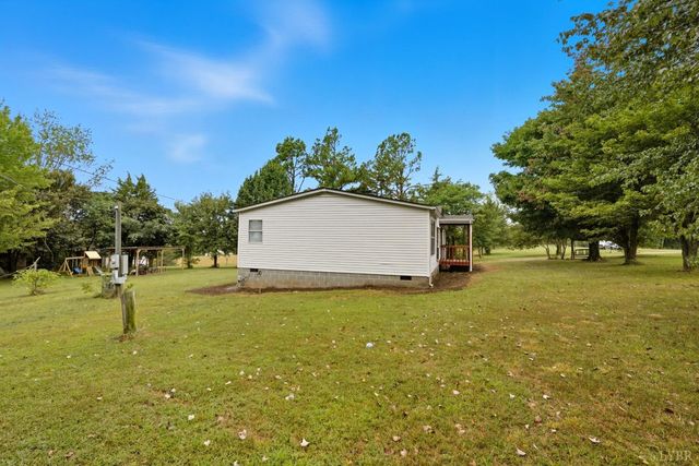 1809 Narrow Passage Road, Spout Spring, VA 24593
