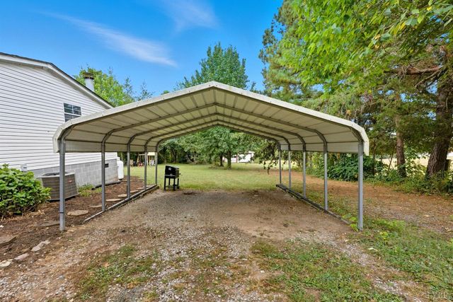 1809 Narrow Passage Road, Spout Spring, VA 24593