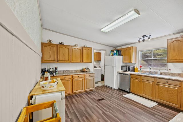 1809 Narrow Passage Road, Spout Spring, VA 24593