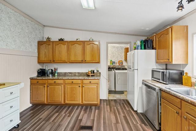 1809 Narrow Passage Road, Spout Spring, VA 24593