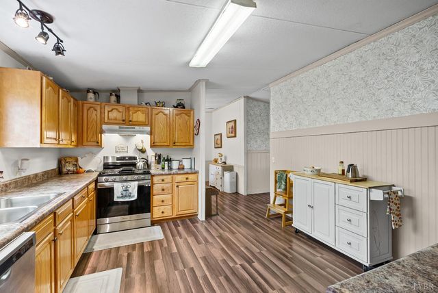 1809 Narrow Passage Road, Spout Spring, VA 24593