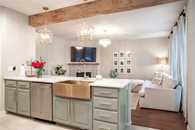 10520 Stoneside Trail, Fort Worth, TX 76244