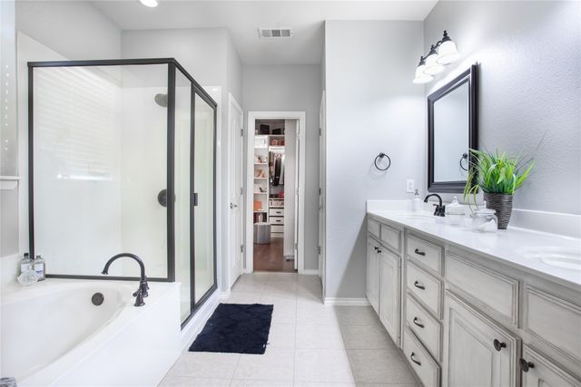 10520 Stoneside Trail, Fort Worth, TX 76244