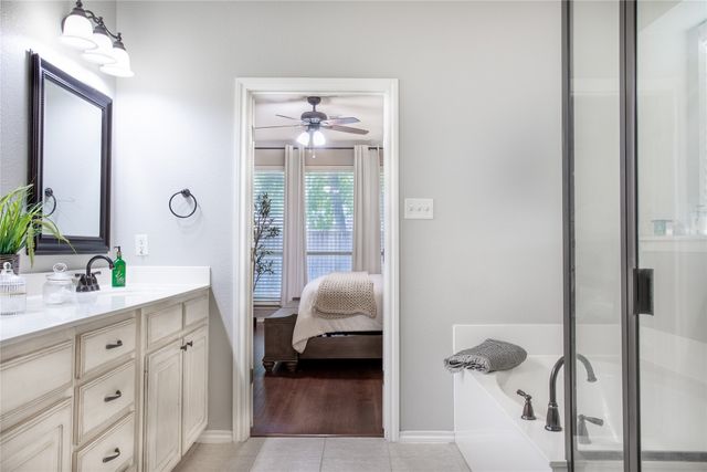 10520 Stoneside Trail, Fort Worth, TX 76244