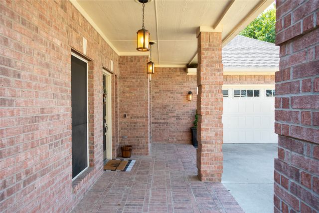 10520 Stoneside Trail, Fort Worth, TX 76244