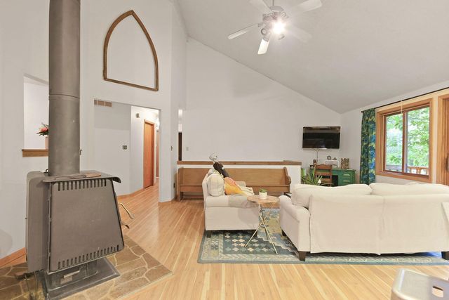 3900 N MEYERSON DR, Columbia, MO 65202