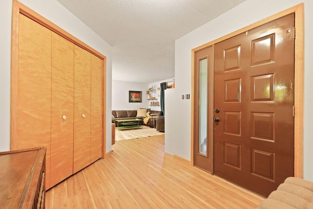 3900 N MEYERSON DR, Columbia, MO 65202