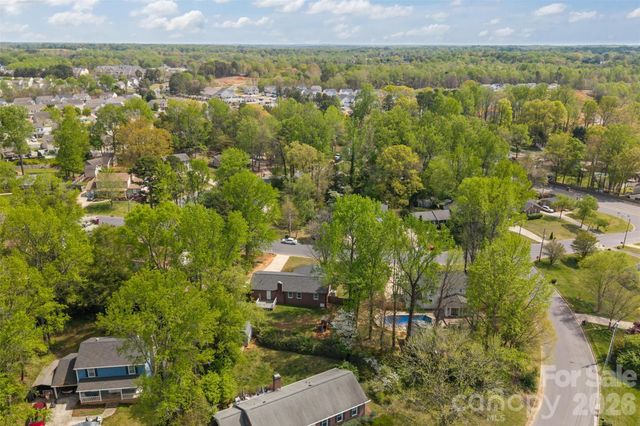 1735 Windyrush Lane, Gastonia, NC 28054