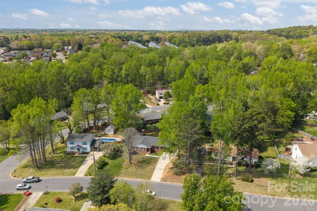 1735 Windyrush Lane, Gastonia, NC 28054