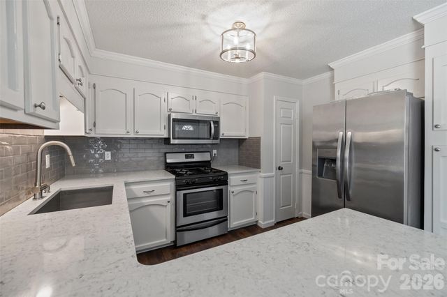 1735 Windyrush Lane, Gastonia, NC 28054