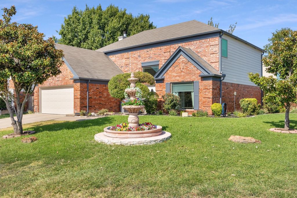 4900 Hibiscus Drive, Arlington, TX 76018 — exterior