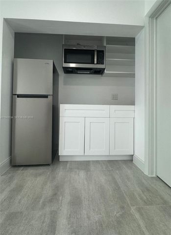 19340 Bel Aire Dr 1, Cutler Bay, FL 33157