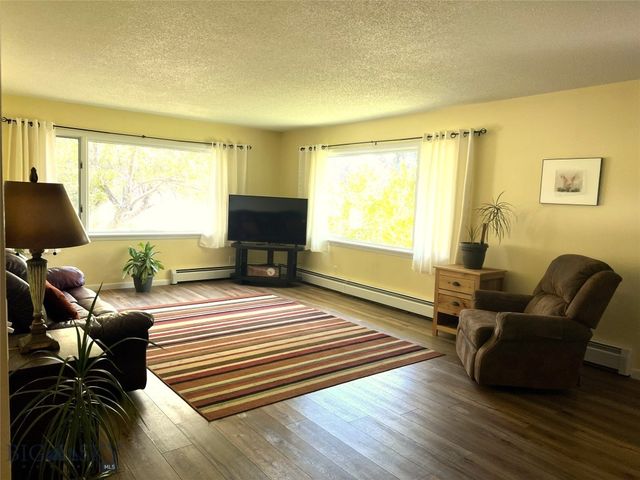6235 Leonard Street, Manhattan, MT 59741