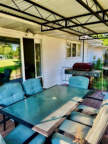 6235 Leonard Street, Manhattan, MT 59741