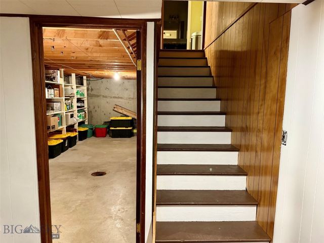 6235 Leonard Street, Manhattan, MT 59741