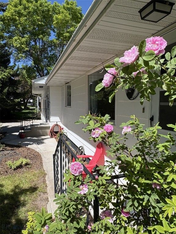 6235 Leonard Street, Manhattan, MT 59741