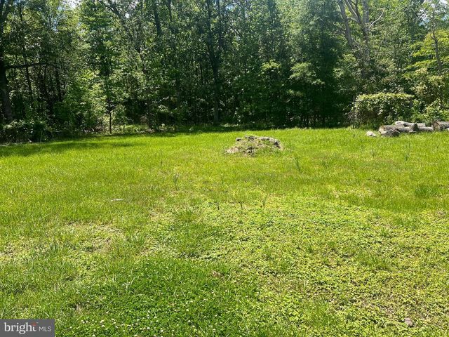 701 FARMINGTON RD W, Accokeek, MD 20607