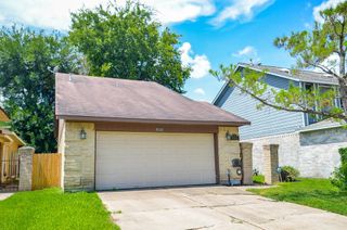 8751 E Rylander Circle, Houston, TX 77071