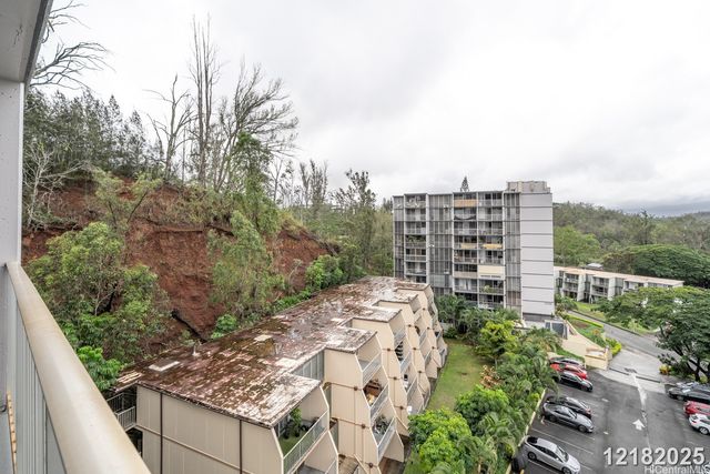 95-014 Waihonu Street D801, Honolulu, HI 96789