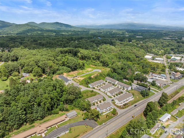 18 Bessie Luther Boulevard unit 40, Candler, NC 28715