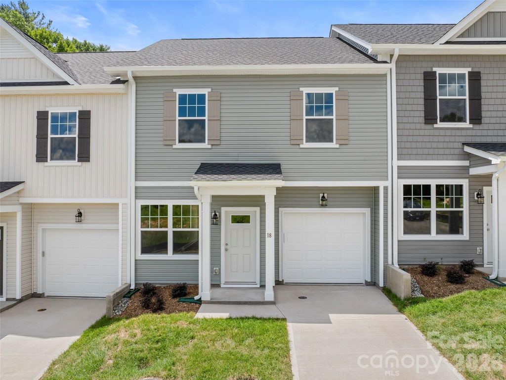 18 Bessie Luther Boulevard unit 40, Candler, NC 28715