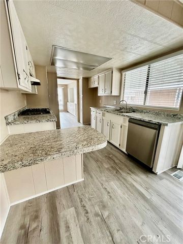 2205 W Acacia Ave 87, Hemet, CA 92545