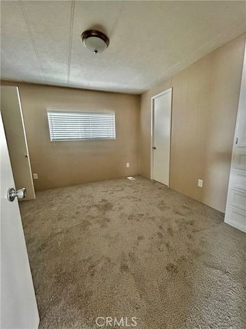 2205 W Acacia Ave 87, Hemet, CA 92545