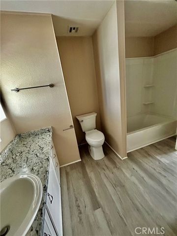 2205 W Acacia Ave 87, Hemet, CA 92545