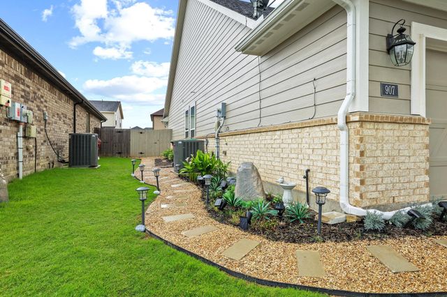 907 Swift Drive, Sherman, TX 75092
