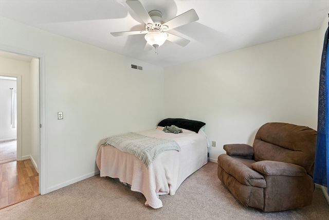 73 Yorktown Drive 73, Springfield, MA 01108