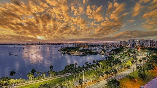 721 FORESTVIEW DRIVE, Sarasota, FL 34232