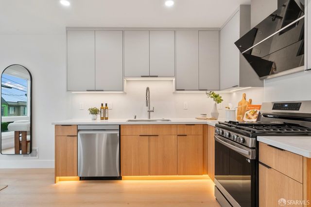 2210 39th Avenue, San Francisco, CA 94116