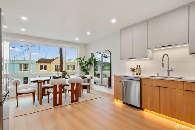 2210 39th Avenue, San Francisco, CA 94116