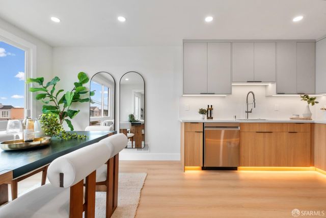2210 39th Avenue, San Francisco, CA 94116