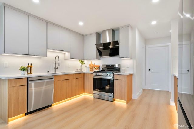 2210 39th Avenue, San Francisco, CA 94116