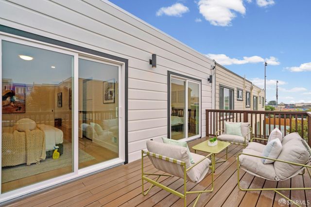2210 39th Avenue, San Francisco, CA 94116