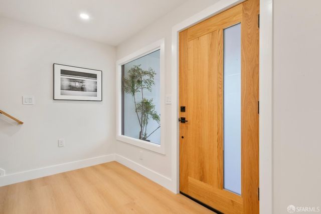 2210 39th Avenue, San Francisco, CA 94116