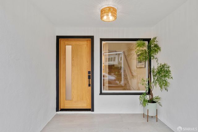 2210 39th Avenue, San Francisco, CA 94116