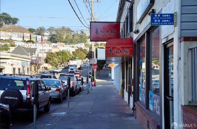 2210 39th Avenue, San Francisco, CA 94116